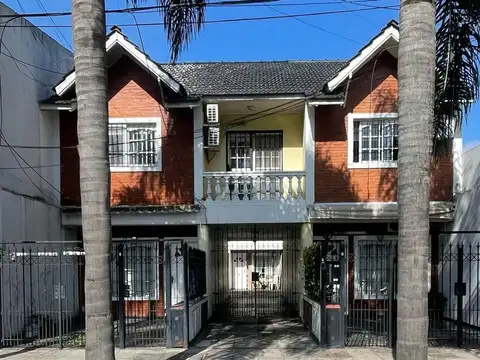 VENTA DUPLEX 4AMB C/ COCHERA Y PATIO V.  LUZURIAGA