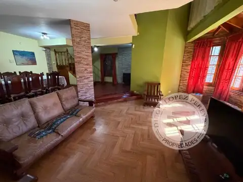 Chalet 4 dorm con jardin y pileta acepta permuta menor valor