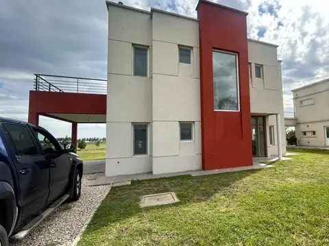 CASA DOS PLATAS EN HARAS DEL SUR 3 A ESTRENAR