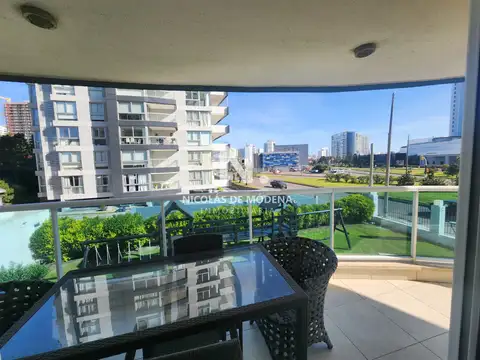 Apartamento de 3 dormitorios en alquiler de verano en Punta del Este