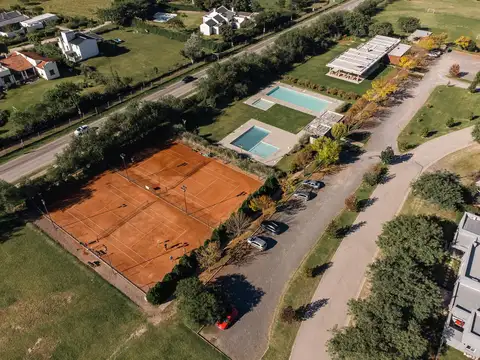 Terreno en Venta en Praderas De San Lorenzo, USD 228.000