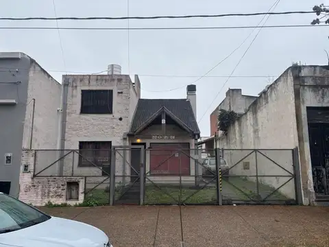 LOTE EN INMEJORABLE ZONA RESIDENCIAL 10,35 FTE 410 M2 FOT 2