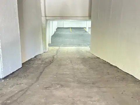 Cochera en Venta Cubierta