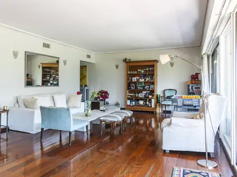 Departamento en Venta con 2 cocheras