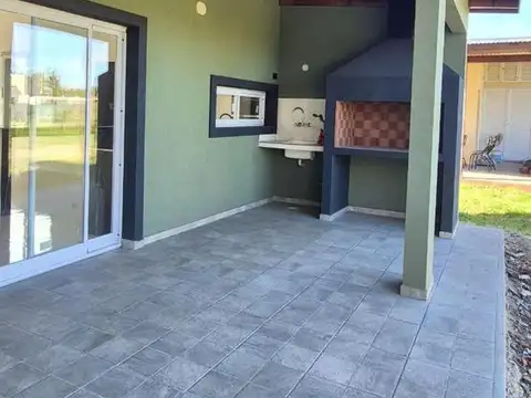 Casa en venta - 2 Dormitorios 2 Baños - Costa del Este