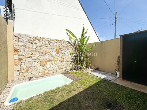 Depto Tipo Casa en Venta en Castelar Norte, USD 162.000