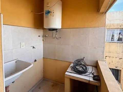 Avenida Hernandarias 300, Piso 2