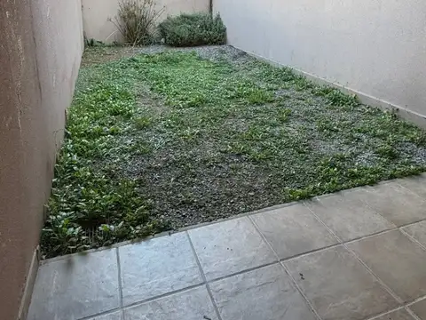 Dúplex en alquiler c/ cochera en Grand Bourg, Salta