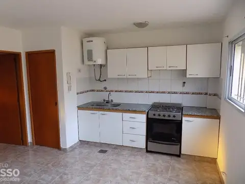 Departamento en Alquiler con 1 cocheras