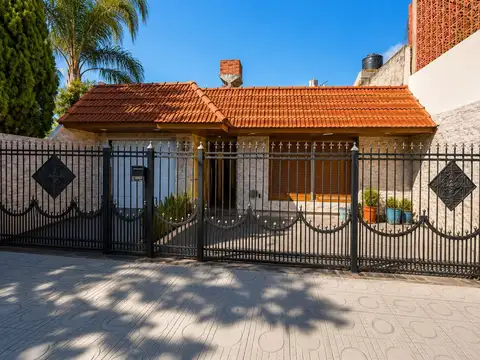 OPORTUNIDAD VENTA CHALET 4 AMBIENTES ESCUCHA OFERTA