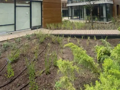 Av Senador Moron 2100, Piso Av