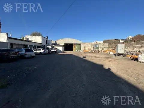 Alquiler Galpón 2200 m2 en Gerli-Lanús