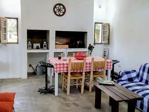 VENTA  CASA 2 DORM  EN POTRERO DE GARAY