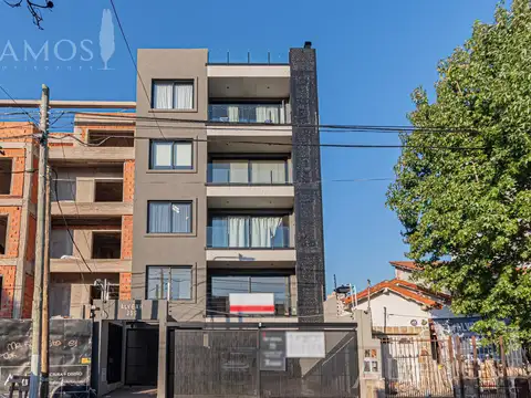 VENTA DEPARTAMENTO DE POZO 2 AMB CON COCHERA EN RAMOS MEJIA - 57M2
