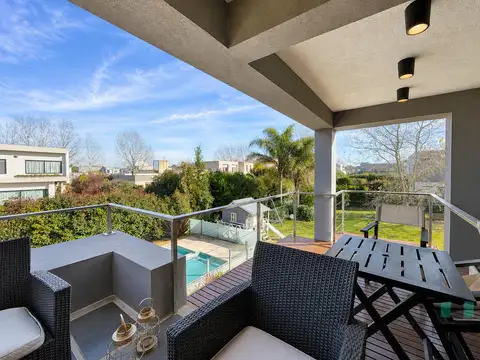 Casa en Venta en Los Naranjos, USD 450.000