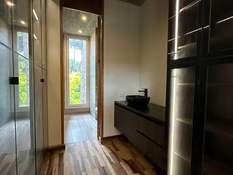 Casa en Venta en Carilo, USD 660.000