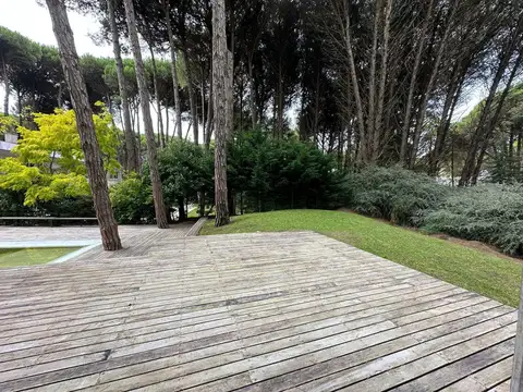 Casa 5 ambientes con 1 baño