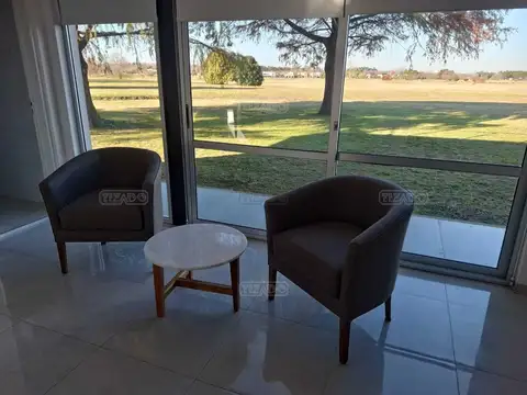 Casa 9 ambientes con 7 baños