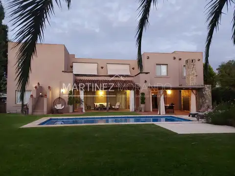 Casa en Alquiler en La Lomada De Pilar, USD 2.900