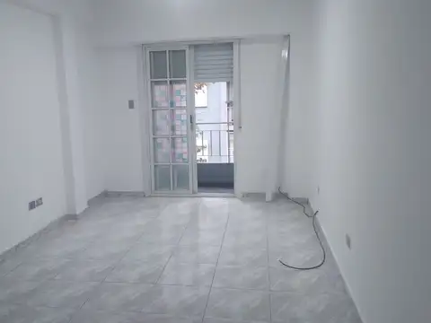 Departamento en Alquiler en Ramos Mejía, $ 410.000