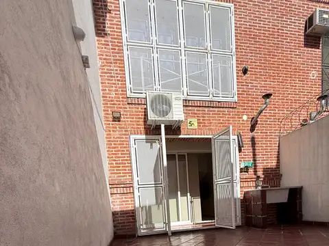 Depto Tipo Casa en Venta en Villa Luro, USD 129.000