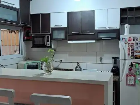Depto Tipo Casa en Venta de 2 dormitorios