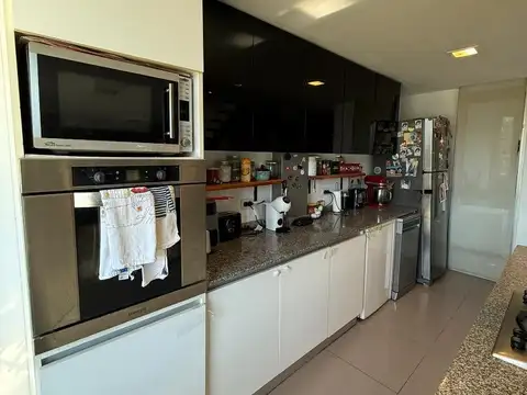 Casa en Venta en Funes Hills Miraflores, USD 460.000