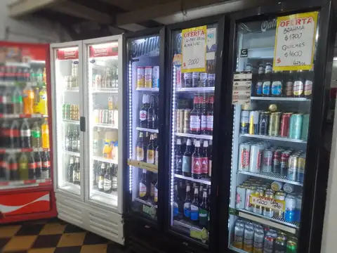 EXCELENTE AUTOSERVICIO EN ALMAGRO FUNCIONANDO