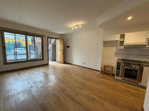 Depto Tipo Casa en Alquiler con 1 cochera