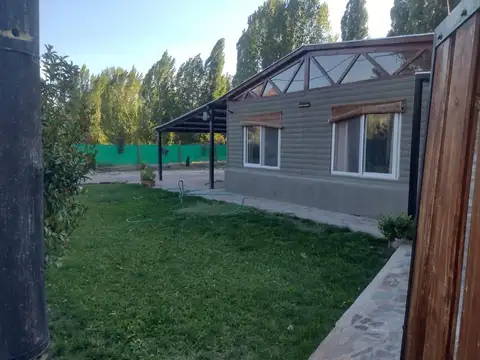 casa en terreno de 1981 m2 con pileta. Uspallata