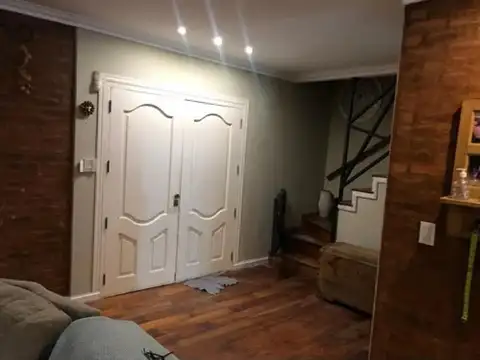 Casa 4 ambientes con 4 baños