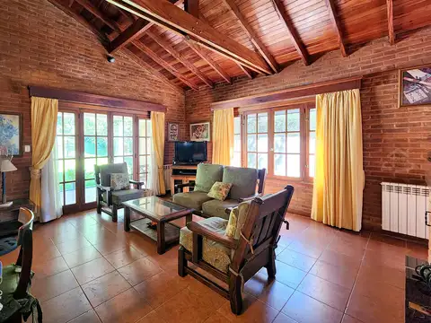 Casa en Venta con 1 cochera