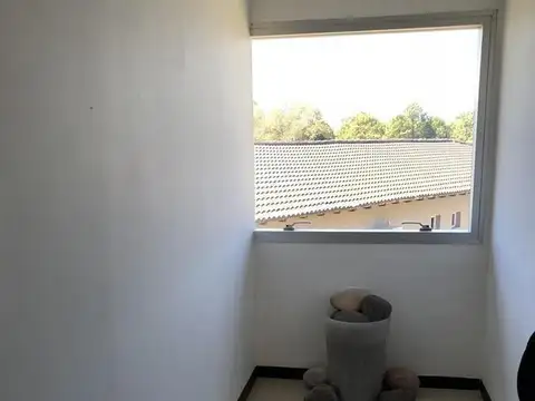 Oficina 2 ambientes con 1 baño