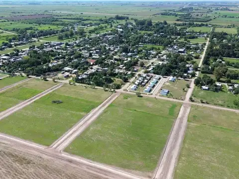 Terreno en Venta en Candioti, USD 21.000