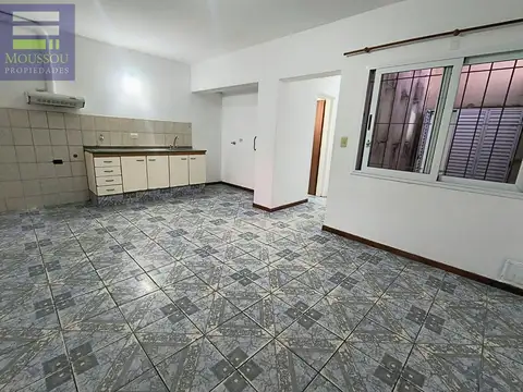Casa en Alquiler con 1 cochera