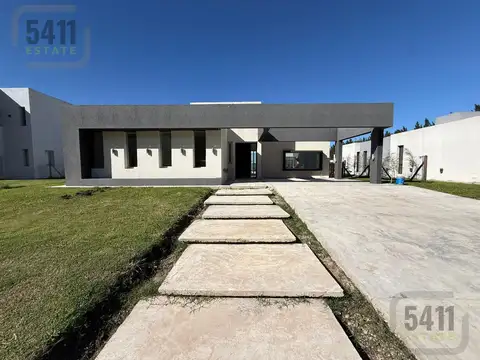 Juana De Arco al 6500 Barrio Santa Ines - Canning