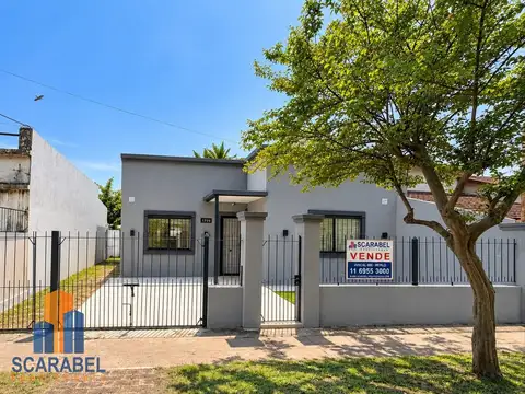 Casa en venta c/ cochera en Pontevedra