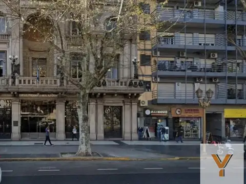 Avenida Rivadavia 1725 e/ Avenida Callao y Rodríguez Peña