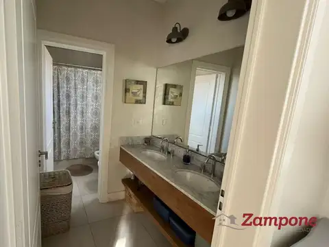 Coronel Escalada 1200