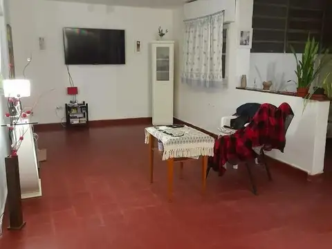 Departamento en venta - 3 Dormitorio 1 Baño - Cochera - 74Mts2 - Lanús