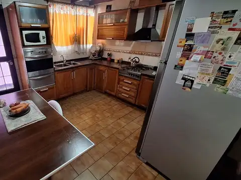 VENTA CASA 4 AMBIENTES SAN MARTIN CENTRO