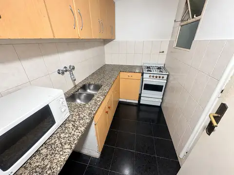 Marcelo Torcuato De Alvear 700