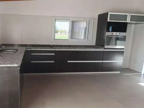Casa en Venta en Abasto, USD 140.000
