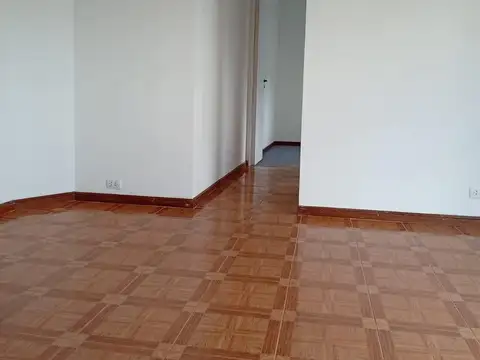 Departamento en Olivos-Vias/Rio