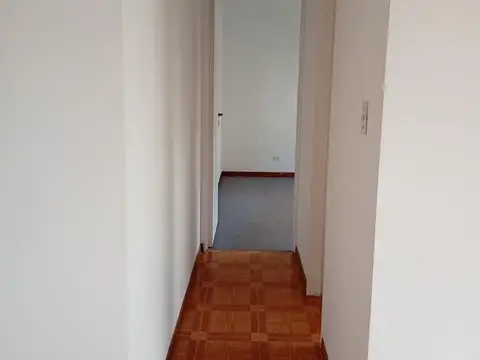 Departamento en Alquiler en Olivos Vías/Río, $ 850.000