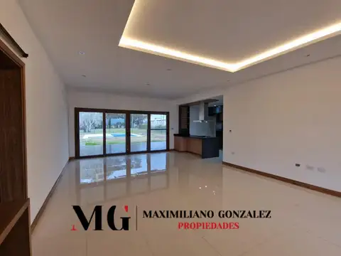 Casa en Alquiler de 3 dormitorios