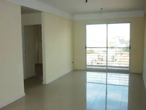 Av. Rivadavia 13300, Piso 2