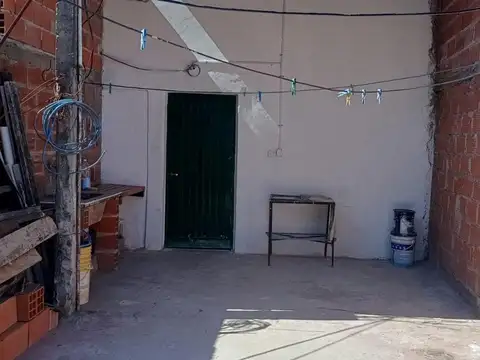 Departamento en Alquiler en Castelar Sur, $ 350.000