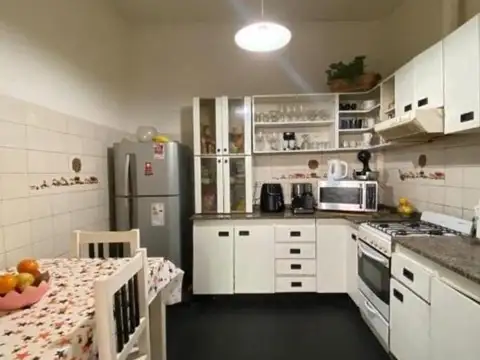 Depto Tipo Casa en Venta 40 años
