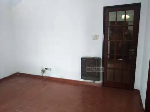Depto Tipo Casa en Venta en Liniers, USD 82.000